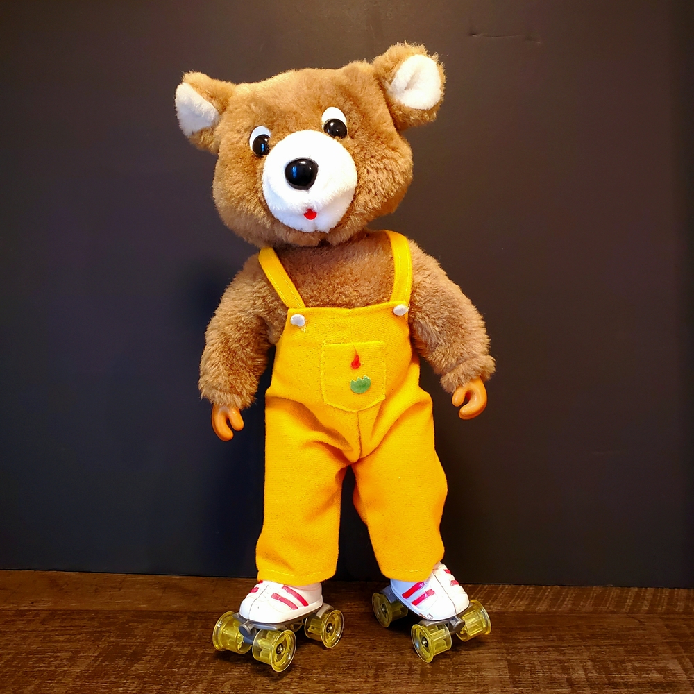Vintage 1985 Sammy Skates Plush Toy with Yellow Outfit Taiwan